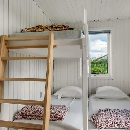 Myrna - 250m From The Sea By Interhome Semesterbostad Saltum